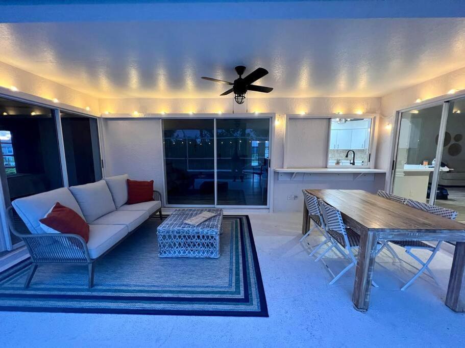 Beautiful Spacious Home! Close To Beaches - Heated Private Pool Englewood Eksteriør bilde