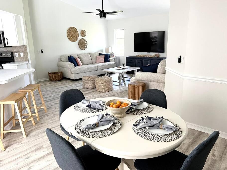 Beautiful Spacious Home! Close To Beaches - Heated Private Pool Englewood Eksteriør bilde
